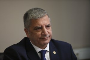 Αποκάλυψη Βερύκιου: Ο ψευτογιατρός "έφαγε" 55 εκατ. ευρώ από τον Κοντομηνά για δήθεν αρχεία της ...CIA - εικόνα 2