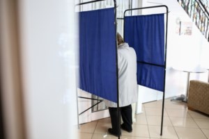 Δημοσκόπηση για το TheTOC: 164 έδρες παίρνει η ΝΔ τη β' Κυριακή και "πιάνει" την αυτοδυναμία - Δεν βγαίνει η κυβέρνηση ηττημένων
