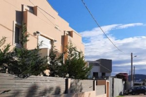 "Φουρτούνες" για την οικογένεια Γιατράκου: Από το βέτο του ΣτΕ για το νησάκι Πάτροκλος, στο σφυρί της Κηφισιάς - εικόνα 2