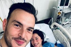 Ερωτευμένος ο Παπαγεωργίου: "Γι' αυτό έχω κουμπώσει στον γάμο μου με τη Δανάη Μιχαλάκη" [βίντεο]