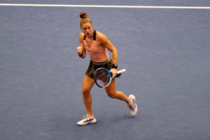 Με το δεξί η Σάκκαρη στο Qatar Open: Έσπασε τη ρακέτα της μετά το μπρέικ της Αν Λι αλλά προκρίθηκε στους "16"