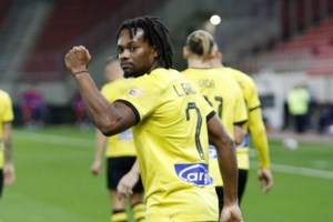 "Τρελάθηκε" ο Δημήτρης Μελισσανίδης με τη νίκη της ΑΕΚ: Κέρασε όλο το μαγαζί στον Ρέμο [βίντεο]