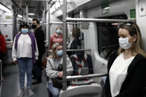 Τραγωδία στον Βόλο: Ανεμβολίαστοι μητέρα και γιος πέθαναν από κορονοϊό με 10 ημέρες διαφορά