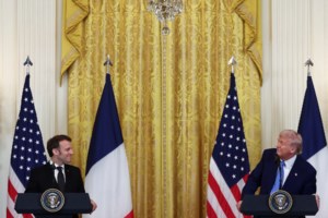 Ο Κιρ Στάρμερ στην Ουάσινγκτον σε μια προσπάθεια να φέρει πιο κοντά τον Τραμπ και την Ευρώπη