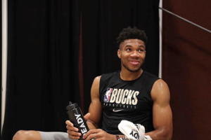 "Επανάσταση" στο ΝΒΑ: Οι Μπακς των Αντετοκούνμπο δεν αγωνίστηκαν λόγω της αστυνομικής βίας στις ΗΠΑ - εικόνα 2