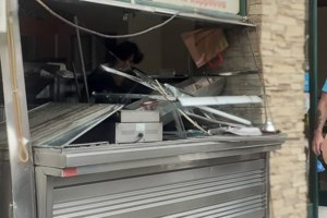 Φωτιά σε βιοτεχνία ξυλείας στην Ιεράπετρα - εικόνα 2