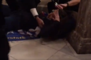 Εισβολή στο Καπιτώλιο: Αυτοί είναι οι 4 φανατικοί υποστηρικτές του Τραμπ που έπεσαν νεκροί στα επεισόδια [εικόνες] - εικόνα 6