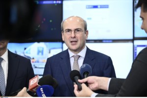 Το σχέδιο Χατζηδάκη για τις παραλίες: Έλεγχοι με drones, βαριά πρόστιμα και ηλεκτρονικές δημοπρασίες - Όλες οι αλλαγές