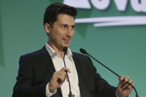 "Φωτιά" στον ΣΥΡΙΖΑ άναψε η "σφαγή" Κούλογλου με Παπαδημούλη - Μεγαλοπρεπές "άδειασμα" Τσίπρα για τα ακίνητα