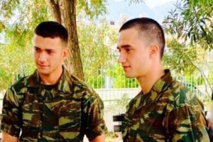 Μαρία Μπακοδήμου: Φωτογραφίζει τον γοητευτικό γιο της δίπλα στην χιονισμένη πισίνα της - εικόνα 5