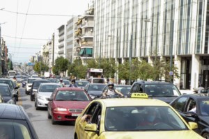 Ρέλλας (ακτιβιστής ΑμΕΑ) κατά Μεγάλου Περιπάτου: Η Αθήνα γίνεται περισσότερο αφιλόξενη για εμάς