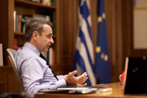 Ορκίστηκε η Βουλή της μίας ημέρας - Οι αφίξεις των βουλευτών, οι selfies και τα πηγαδάκια [εικόνες] - εικόνα 8