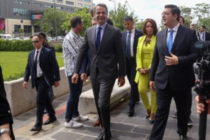 Μητσοτάκης: Μέχρι τις 15 Ιουνίου ανοίγουν τα χερσαία σύνορα της χώρας για τον οδικό τουρισμό