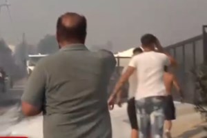 Φωτιά στην Αττική: Κάηκε το σπίτι του ανθρώπου που κατηγορήθηκε για την πυρκαγιά στο Μάτι [βίντεο] - εικόνα 2