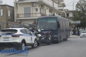 Επεισόδια, φωτιές και οδοφράγματα από τους Ρομά - Οργή για τον θάνατο του 18χρονου στη Μεσσηνία [Εικόνες-Βίντεο] - εικόνα 17