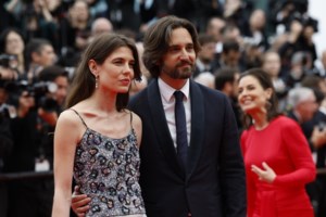 Σκάνδαλο στο Μονακό: Η σπάταλη Σαρλίν, οι κρυφοί λογαριασμοί για τις ερωμένες του Αλβέρτου και τα εκατομμύρια στα εξώγαμα - εικόνα 9