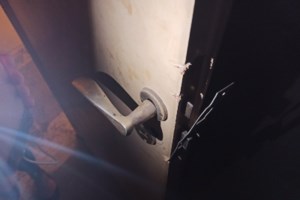 Μεγάλη αστυνομική επιχείρηση σε οικισμό στο Πυρί - Εξαρθρώθηκαν 3 συμμορίες