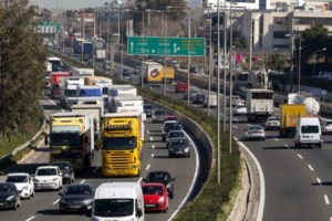 Τραγωδία στη συμβολή της Κηφισού με την Πειραιώς - Νεκρός 25χρονος σε τροχαίο