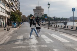 Κορονοϊός: Εικόνες σοκ από το νεκροταφείο Βούλας - Βάρης - Βουλιαγμένης - Ανοίγουν συνεχώς νέοι τάφοι για τους νεκρούς - εικόνα 3