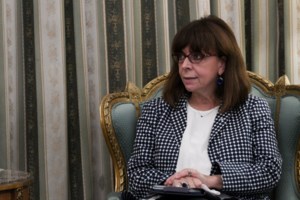 Πολυτεχνείο: Ψήφισμα διαμαρτυρίας από αντιπροσωπεία ΣΥΡΙΖΑ, ΚΚΕ και ΜέΡΑ25 σε Σακελλαροπούλου, Τασούλα και Γεραπετρίτη - εικόνα 3