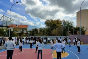 Αυτό είναι το νησί της Βόρειας Ελλάδας που επιλέγουν οι Ευρωπαίοι λάτρεις της γιόγκα