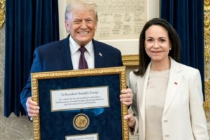 Τραμπ για το "pause" στο χτύπημα κατά του Ιράν: Κανείς δεν με έπεισε, εγώ έπεισα τον εαυτό μου - Επιμένει για Γροιλανδία