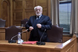 Ο Νίκος Παππάς έχει "μήνυμα": Σε δύσκολη θέση μετά τα SMS Καλογρίτσα - "Νίκο μου, καμάρι μου, λεβέντη μου..." - εικόνα 2