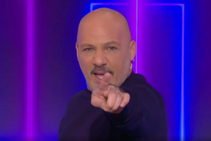 Με κορονοϊό ο Νίκος Μουτσινάς: "Ούτε ξέρω από πού κόλλησα"