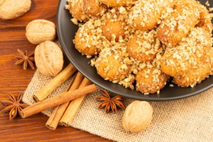 Γρήγοροι κουραμπιέδες χωρίς μίξερ που θα σας ξετρελάνουν - Με ελάχιστα υλικά