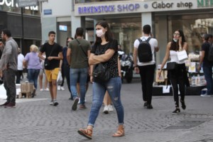 Θεσσαλονίκη: "Βόμβες" κορονοϊο-πάρτι σε… υπόγεια και ταράτσες - "Δεν θα ανεχθούμε τους ασυνείδητους" προειδοποιεί ο Χρυσοχοΐδης