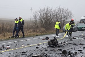 Τροχαίο στη Ρουμανία: Πώς επέζησαν οι τρεις τραυματίες - Η θέση στο βαν που τους έσωσε