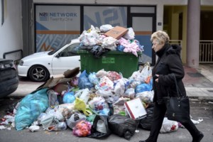 Θεσσαλονίκη: Λόφοι σκουπιδιών στους δρόμους της πόλης - Αποχή των εργαζομένων στην καθαριότητα - εικόνα 4