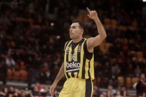 Κώστας Σλούκας: Η μεγάλη επιστροφή στον Ολυμπιακό - Επεσαν οι υπογραφές με τους Αγγελόπουλους