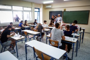 Πανελλήνιες 2024: Οι πρώτοι των πρώτων μιλούν για τις υψηλές βαθμολογίες τους - "Υπήρχε πίεση, αλλά όλα είναι κάπως μυθοποιημένα" - εικόνα 13