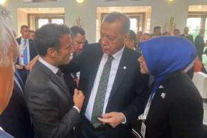 Αποστολάκης: "Ο Ερντογάν κινείται μεθοδικά στην παγκόσμια προπαγάνδα" - Τι είπε για το ενδεχόμενο επίθεσης