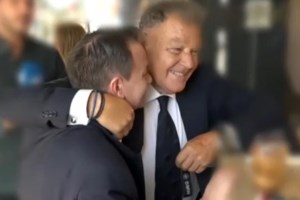 Λύτρας-Πολυζωγοπούλου βρέθηκαν ξανά μαζί στον ίδιο χώρο μετά την υπόθεση ξυλοδαρμού- Βαρύ το κλίμα, μόνο τα τυπικά - εικόνα 3