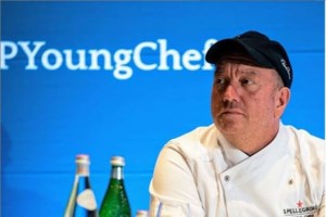 Συγκλονίζει ο Έκτορας Μποτρίνι: "Η θεία μου πέθανε από κορονοϊό σε δυο μέρες, χωρίς κανένα θέμα υγείας" - εικόνα 2