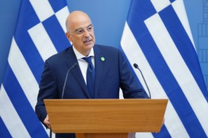 Θρίλερ με το Oruc Reis: Εκανε στροφή και απομακρύνεται από το Καστελόριζο; - Από κοντά το Πολεμικό Ναυτικό