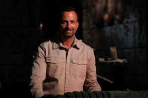 Γιώργος Λιανός: Μας δείχνει τα τρία μεγάλα παιδιά του με παραδοσιακές φορεσιές - εικόνα 4