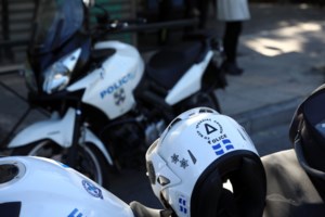 Τρίκαλα: "Μαϊμού" υπάλληλοι της ΔΕΗ άρπαξαν 20.000 ευρώ από ηλικιωμένη