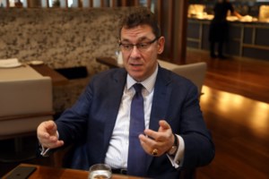 Οικονομικό Φόρουμ των Δελφών - Γουάτσα: "Έχετε μακράν την καλύτερη κυβέρνηση στην Ευρώπη" - εικόνα 2