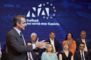 Έξαλλος με την υποψηφιότητα Μπελέρη ο Νίκος Φίλης: Ζητά την αποπομπή του από το ευρωψηφοδέλτιο της ΝΔ