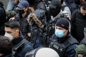 "Δεν διανοείστε τι τράβαγε το παιδί": Η τελευταία συνέντευξη της Ρούλας Πισπιρίγκου πριν τις χειροπέδες [Βίντεο]