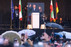 Παραλίγο νέα τραγωδία στην Ελβετία - Έντεκα τραυματίες σε έκρηξη κατά τη διάρκεια καρναβαλικών εορτασμών