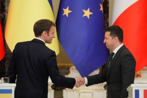 Συγκίνησε τους Βρετανούς ο Ζελένσκι: Standing ovation στο Κοινοβούλιο - Οι αναφορές σε Τσώρτσιλ και Σαίξπηρ