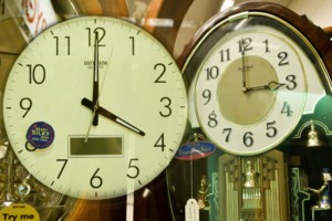 Αλλάζει η ώρα την Κυριακή. Τι προβλέπεται για τις αλλαγές της ώρας στο μέλλον