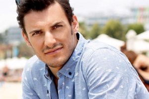 Σταύρος Σβήγκος: "Ένιωθα βιασμένος- Ήθελα να κάνω μπάνιο" - Η σεξουαλική παρενόχληση που βίωσε [Βίντεο]