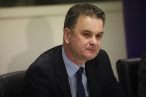 Νέες αποχωρήσεις από το ΠΑΣΟΚ - Εφυγε η Τρικαλινή κτηνοτρόφος Ιωάννα Καρρά - εικόνα 2