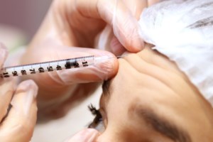 "Θα κάνω τα στραβά μάτια - Να με κεράσετε ένα πενηντάρικο": Πώς ο υπάλληλος της ΔΥΠΑ πληρωνόταν για να μη βάζει πρόστιμα - εικόνα 2