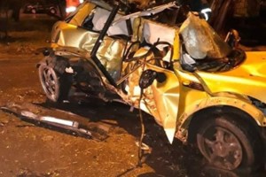 Τροχαίο δυστύχημα στην Αμαλίας: Ένας νεκρός και δύο τραυματίες